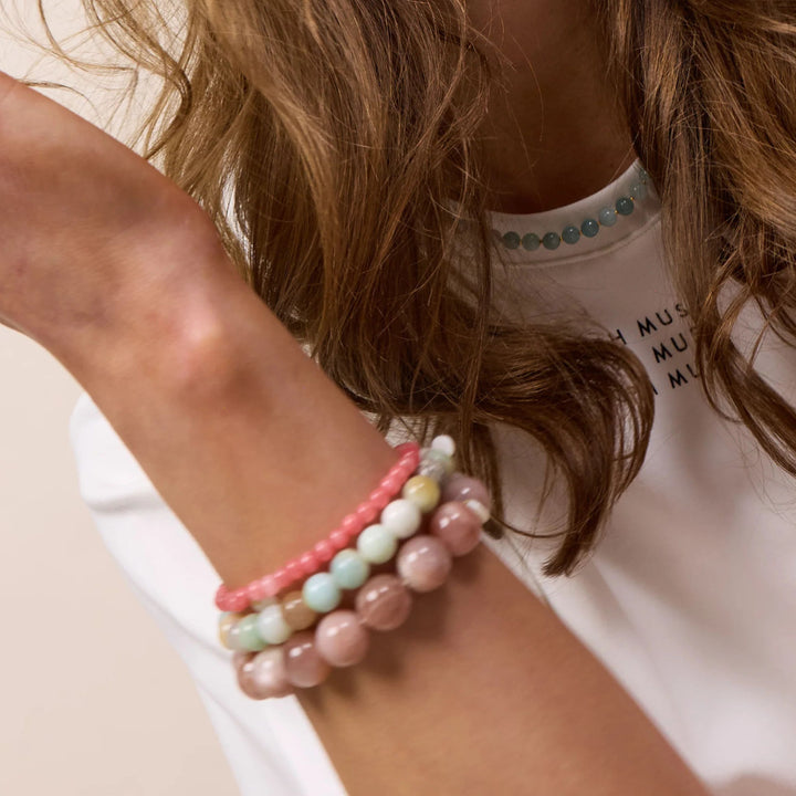 SOÏ - KRYSTAL ARMBÅND - REDSTONE QUARTZ 4 MM.